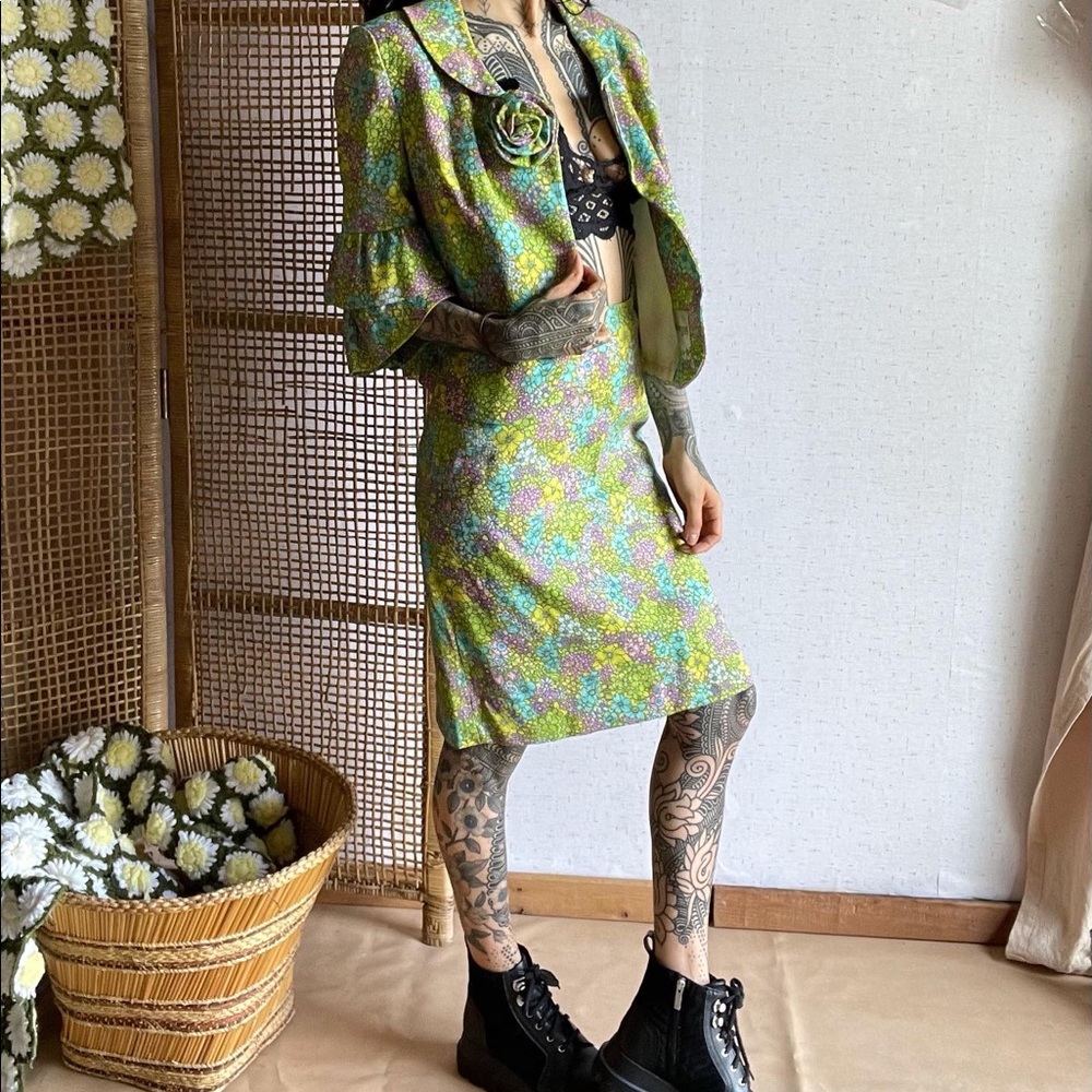 Vintage 1970s floral two piece floral set.
